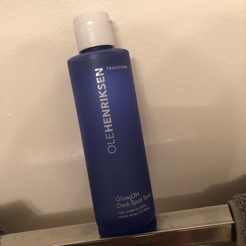 OLEHENRIKSEN Glow2OH Dark Spot Toner